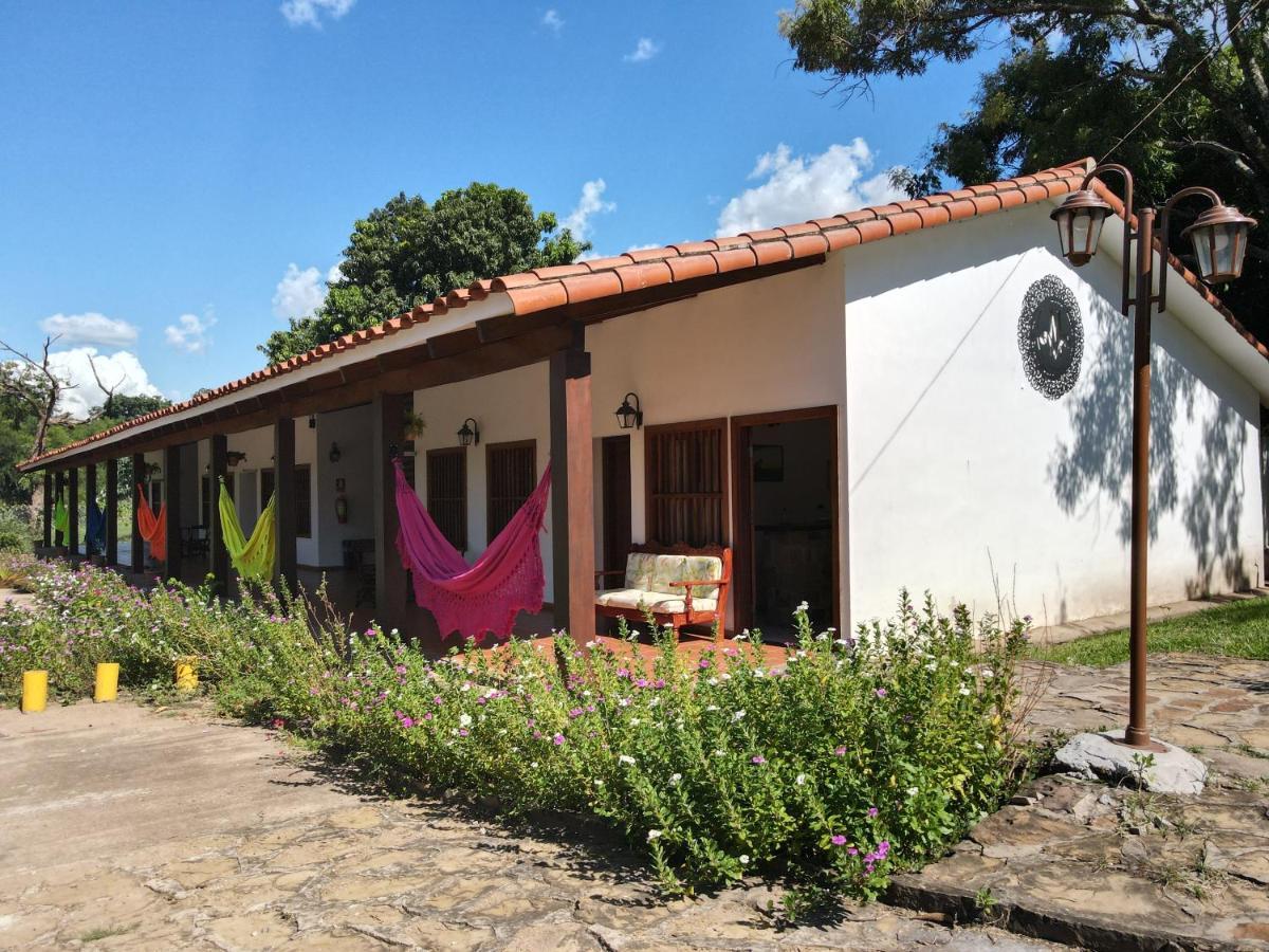 Hotel Mami Vilma Roboré Buitenkant foto