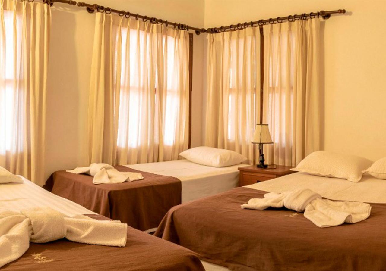 Hotel Mami Vilma Roboré Buitenkant foto